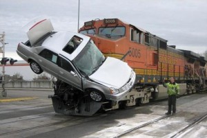 car-carrying-truck-collides-with-train-in-kent-washington-cadillac-dts-damaged-img_1